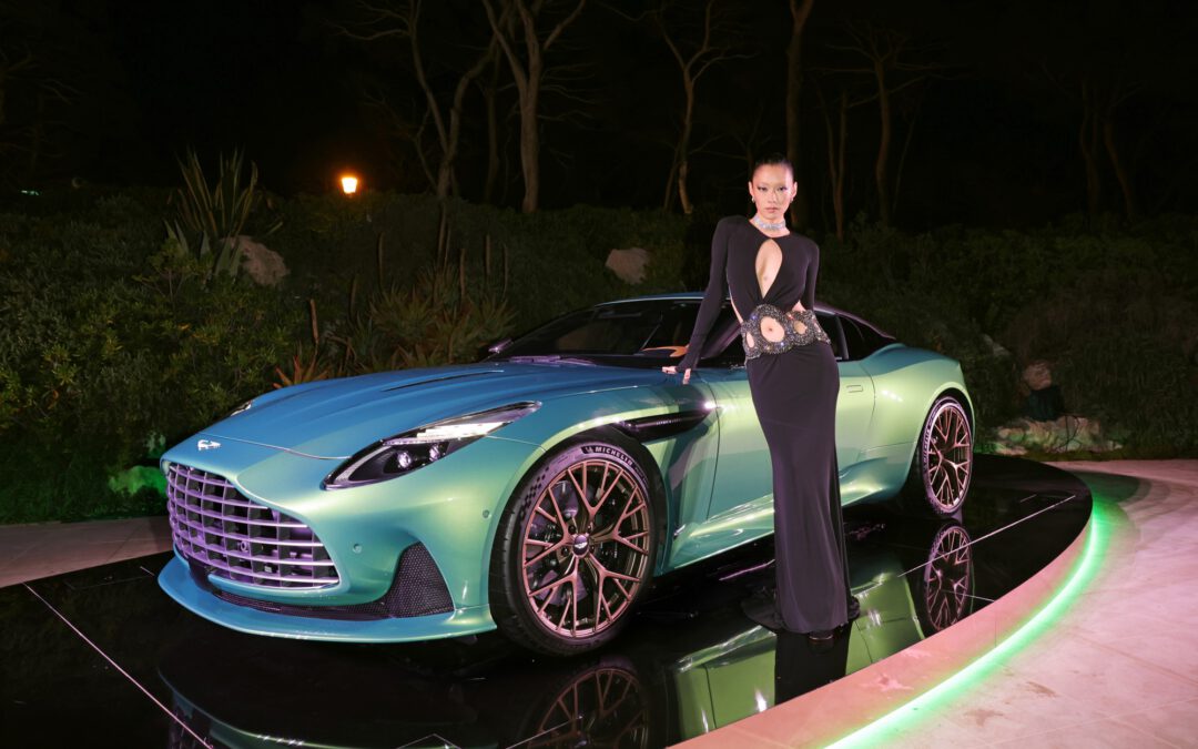 Aston Martin lanza el DB12 con un impresionante estreno durante el Festival Internacional de Cine de Cannes. 5 (2)