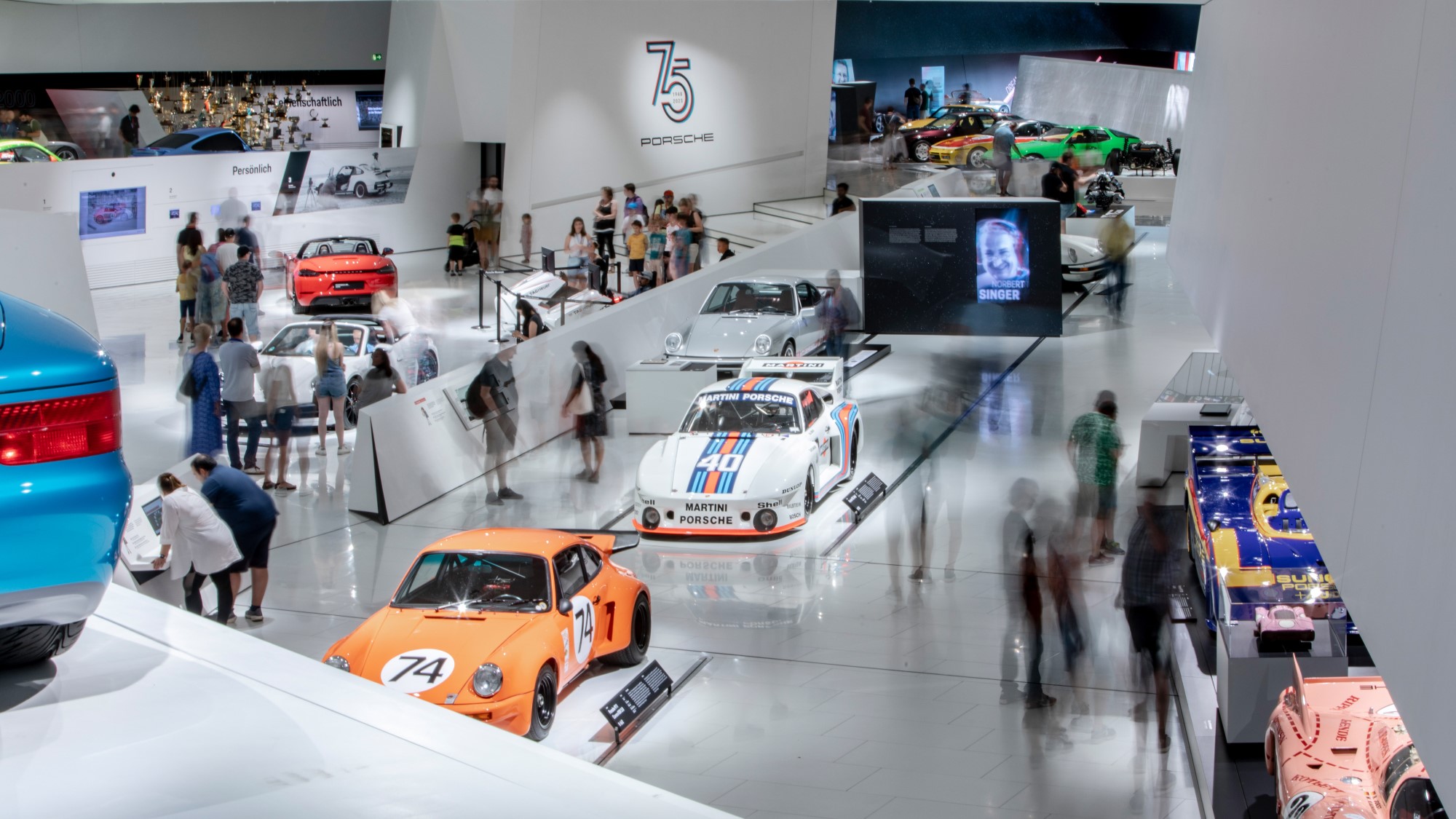 Exposición especial ‘75 años de autos deportivos Porsche’ en el museo de Stuttgart