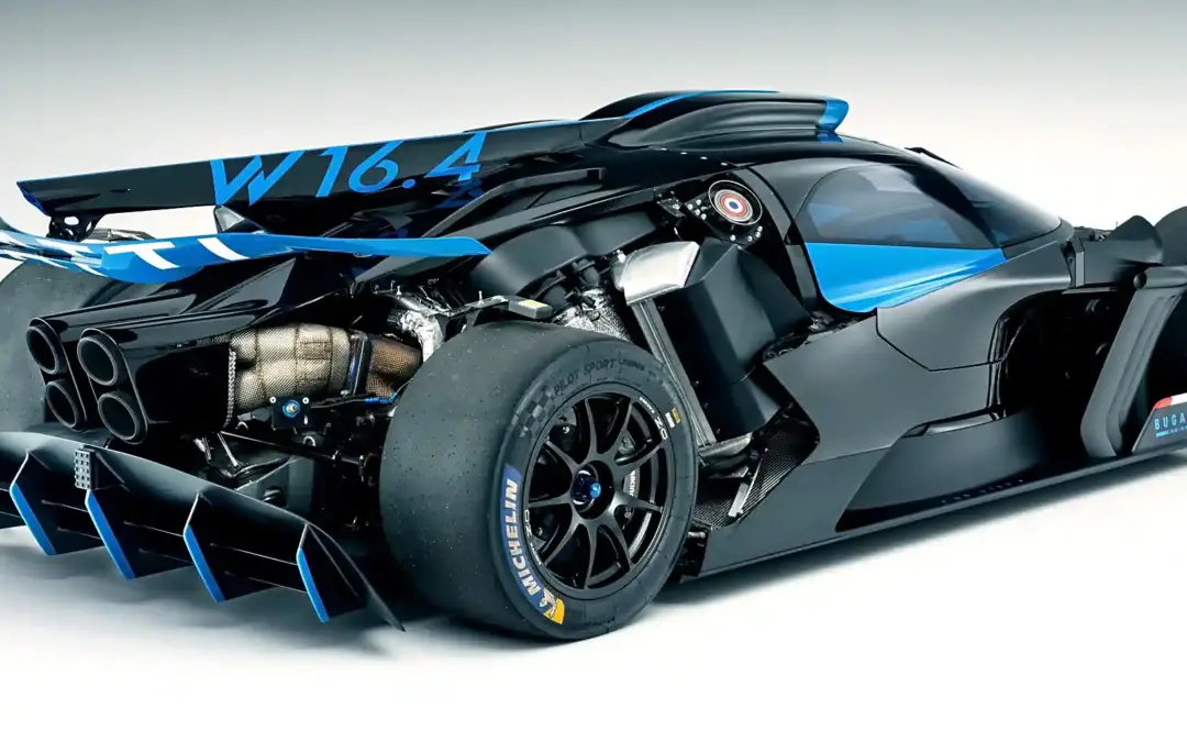 El Bugatti Bolide está diseñado con los más altos estándares de seguridad. 5 (7)