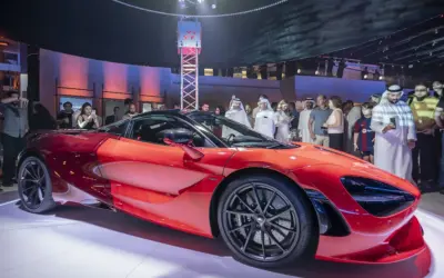 Lanzamiento del McLaren 750S en Dubái. ( Video ). 5 (5)