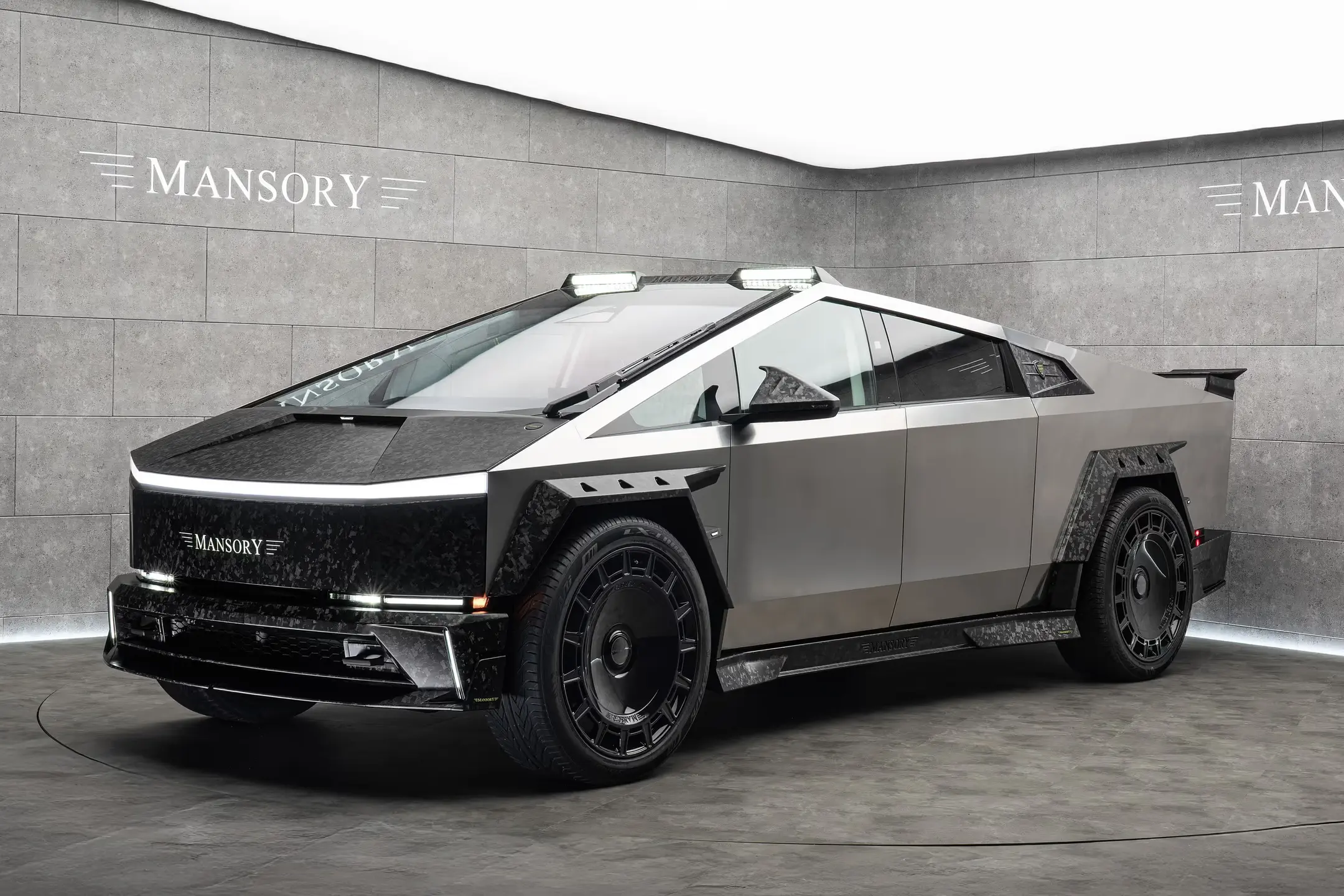 Mansory presenta su Cybertruck en 2025